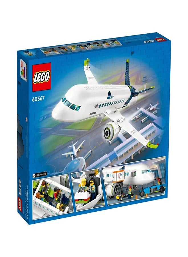 LEGO - City Passenger Airplane 913 Pieces - 60367 - Image 2