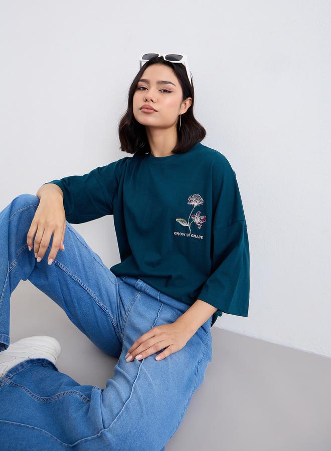 ستايلي تيشيرت نسائي فضفاض بأكتاف بارزة بلون أخضر داكن - Image 5