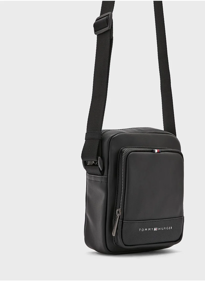 TOMMY HILFIGER Logo Mini Messenger