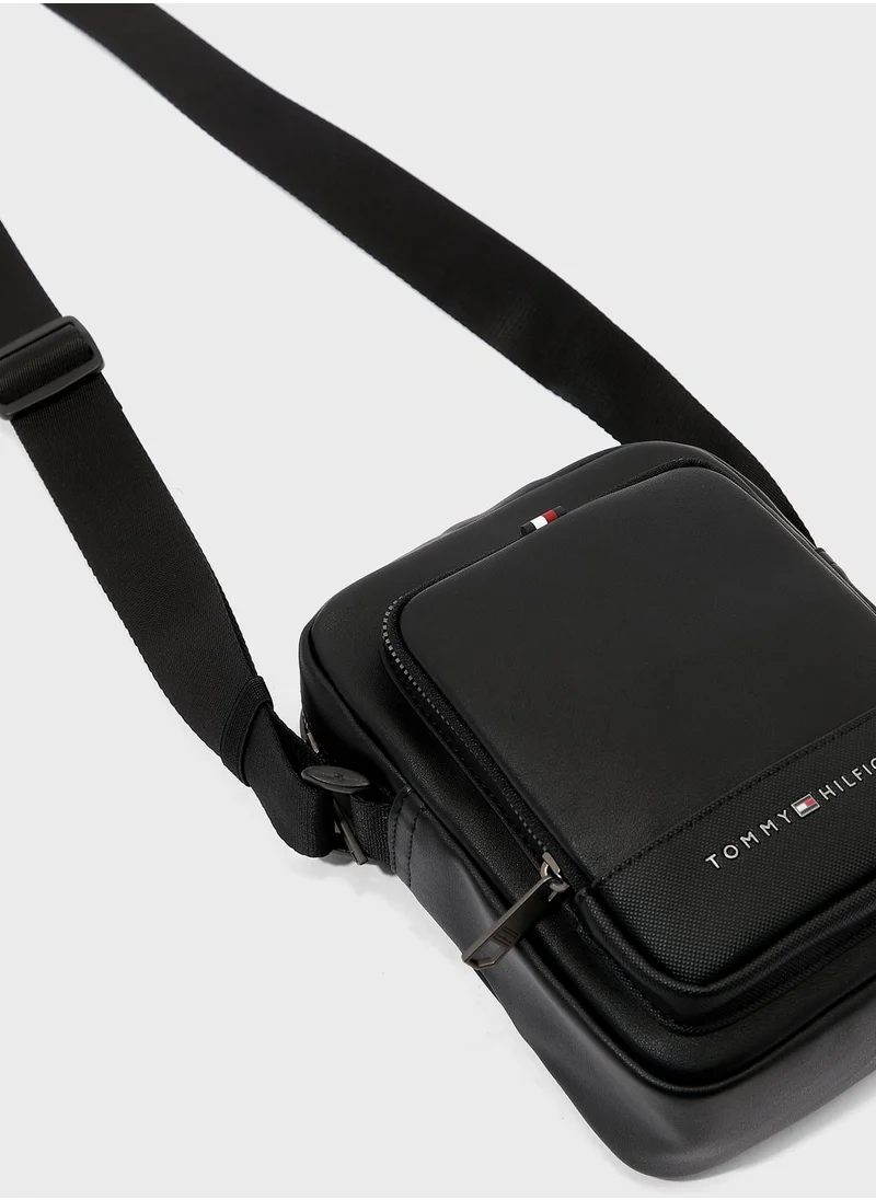 TOMMY HILFIGER Logo Mini Messenger