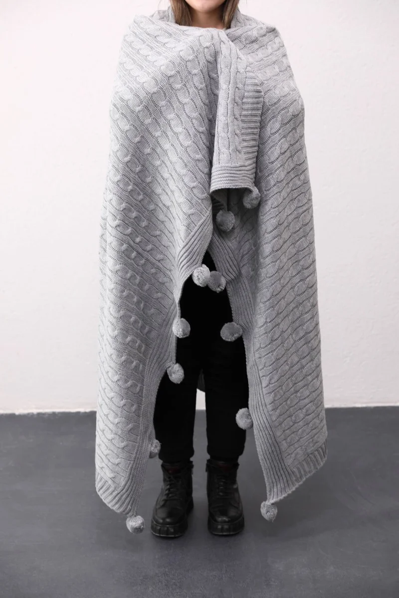 فافورا Biocotton Knitwear Pompom TV Blanket - Grey