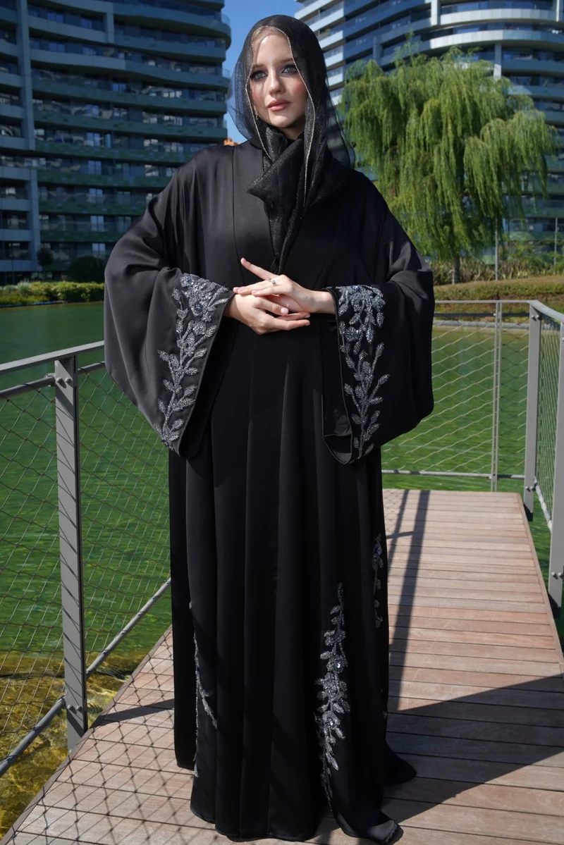 هاريكا وير Black Luxury Abaya Handmade with Crystals