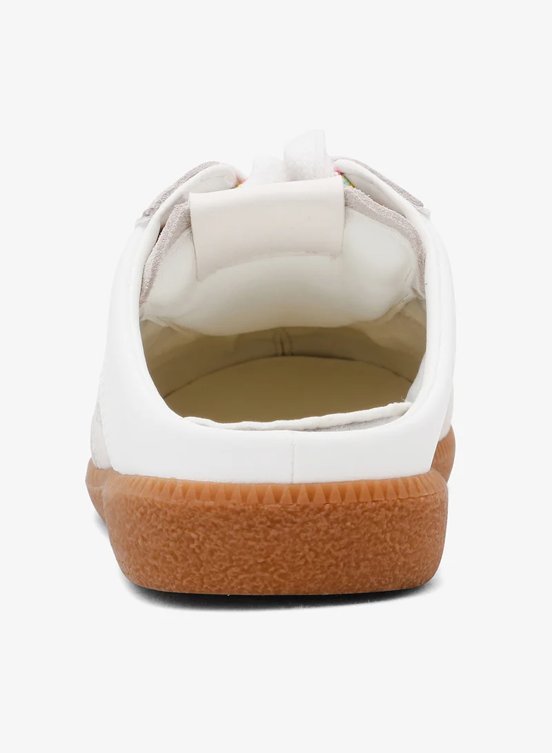 STEVE MADDEN Low top sneakers