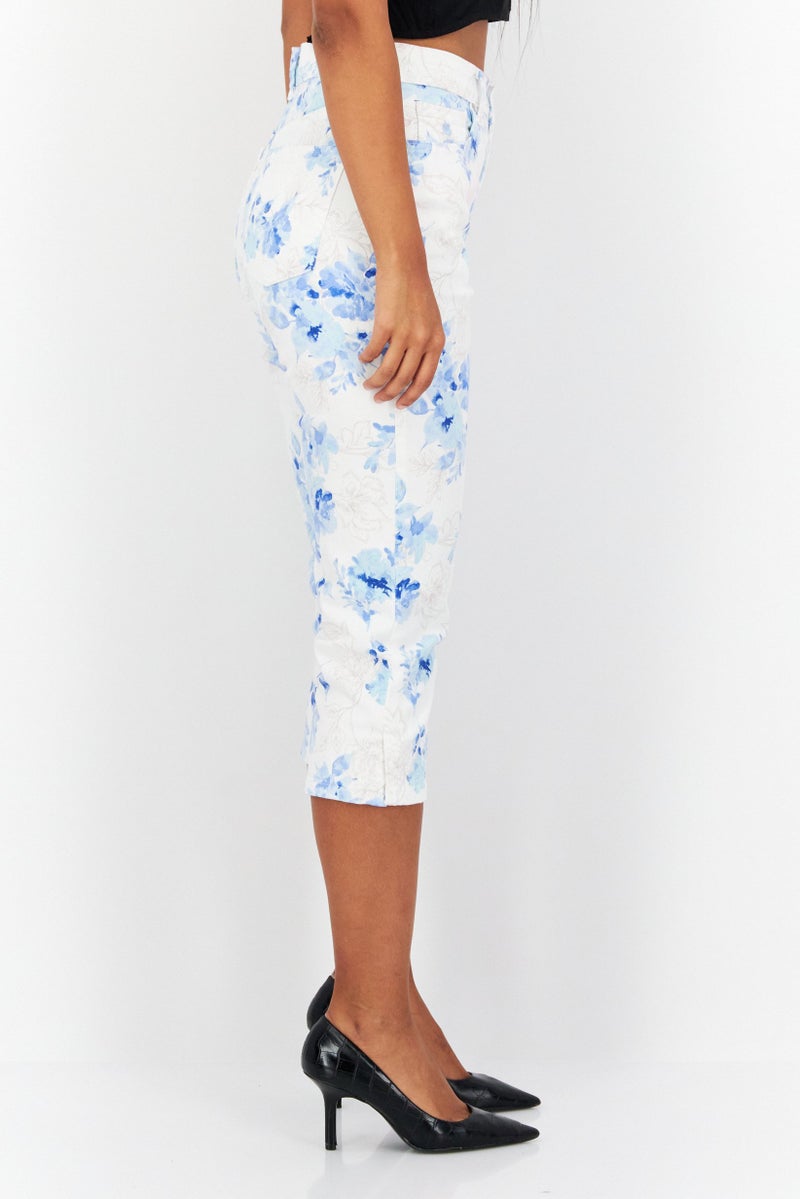 Gloria Vanderbilt Women Regular Fit Floral Printed Capri Pants, White Combo - Image 2