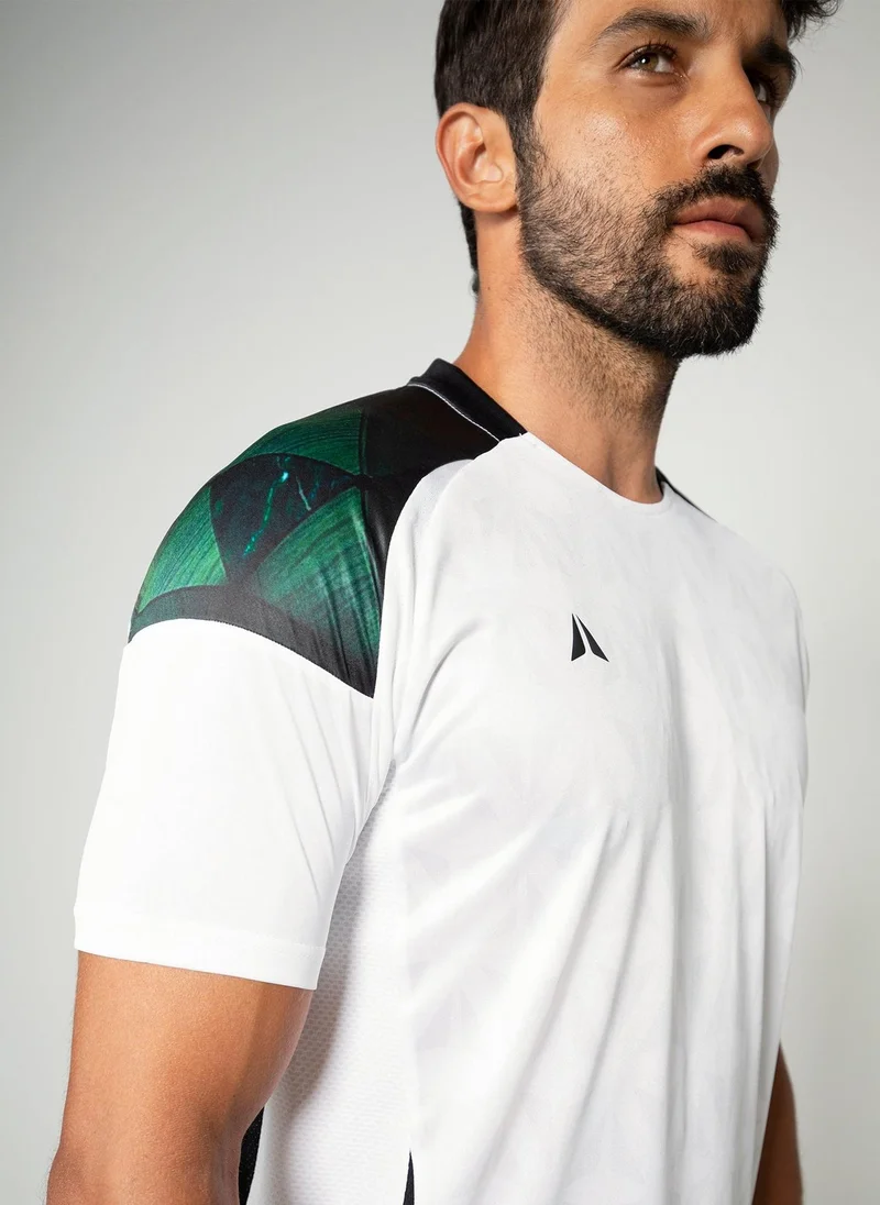 Aora  Men’s Soccer Jersey V9 – White Quick-Dry Athletic Shirt for Football, Training & Outdoor Play for Men | Best Price UAE