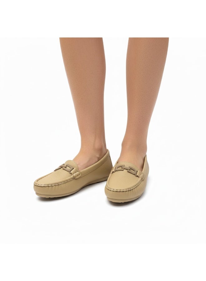 حذاء لوفر نسائي راقٍ بكعب مسطّح – أناقة يومية مع راحة تدوم - متوفر بمقاسات و الوان مختلفه - Image 1