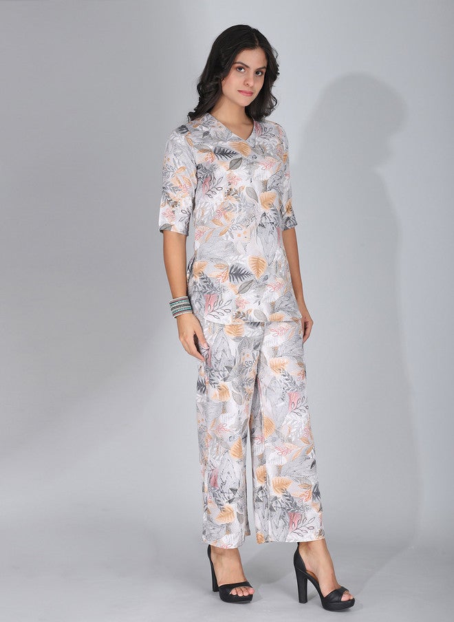 FIMS تونيك مطبوع على شكل V مع بنطلونات بالازو - Image 3