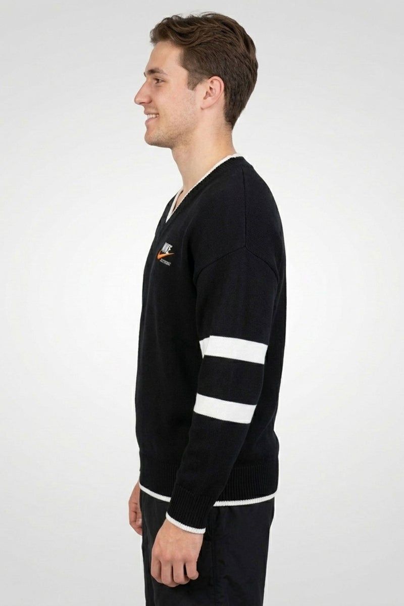 Nike Men Sportswear Fit Plus Size Outdoor Sweater, Black - Image 4