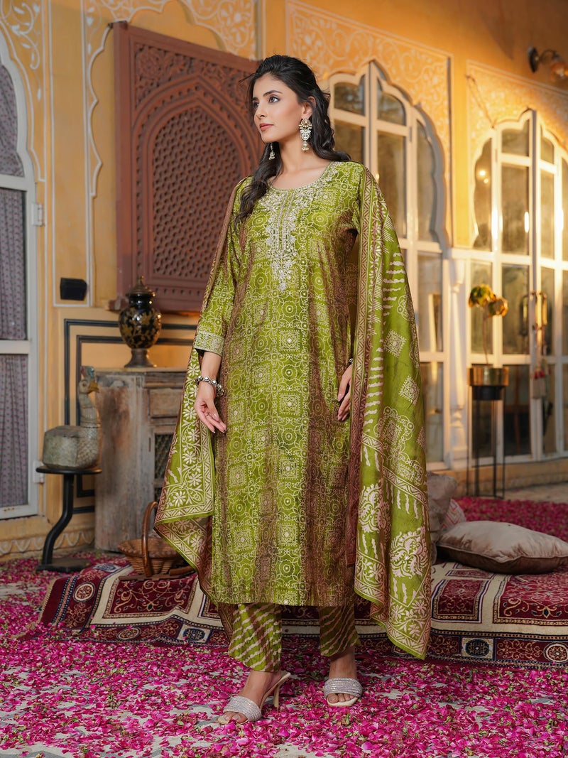 Vaamsi Women's Green Silk Blend Embroidered Straight Ethnic Motifs Kurta Trousers With Dupatta Set | Daily Straight Kurta Set For Women | Embroidered Salwar Suit For Women (SKSKD3120, M) - Image 3