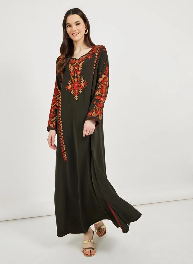 Maxim Creation Embroidered Notch Neck Kaftan by Styli