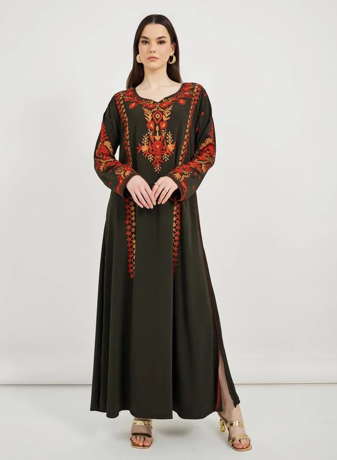 Maxim Creation Embroidered Notch Neck Kaftan by Styli