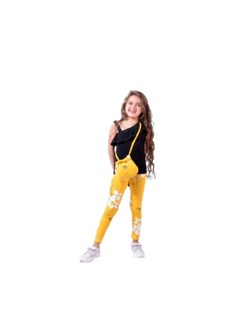 Girls set of 4 pieces, black T-shirt and yellow pants with flowers 