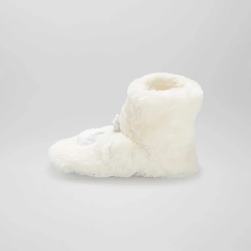 Kiabi  Christmas Slippers - Bear White for Women | Best Price UAE