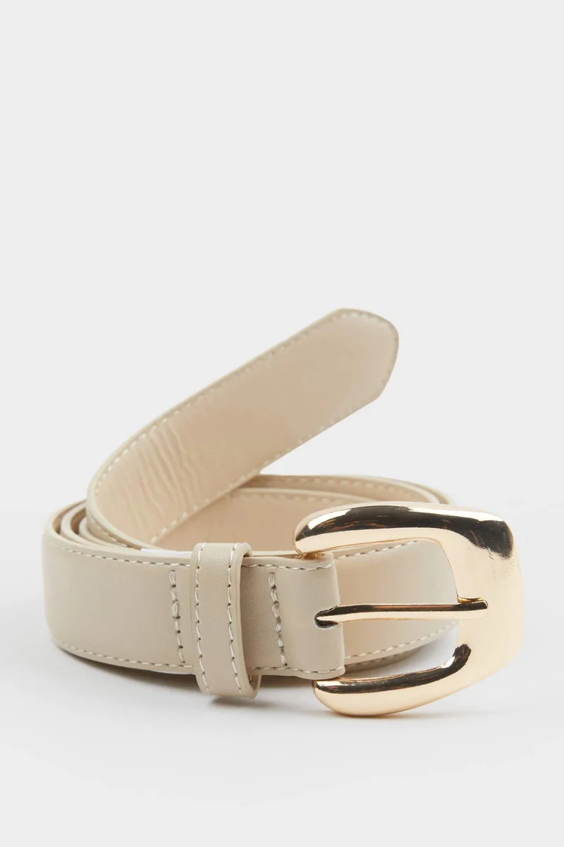 ديفاكتو Woman Big Clasp Faux Leather Belt