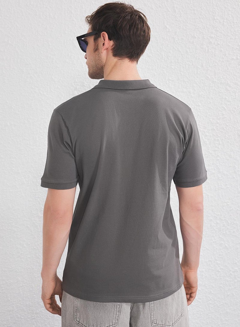 trendyol Smoked Regular Embroidered Polo Neck T-Shirt - Image 2
