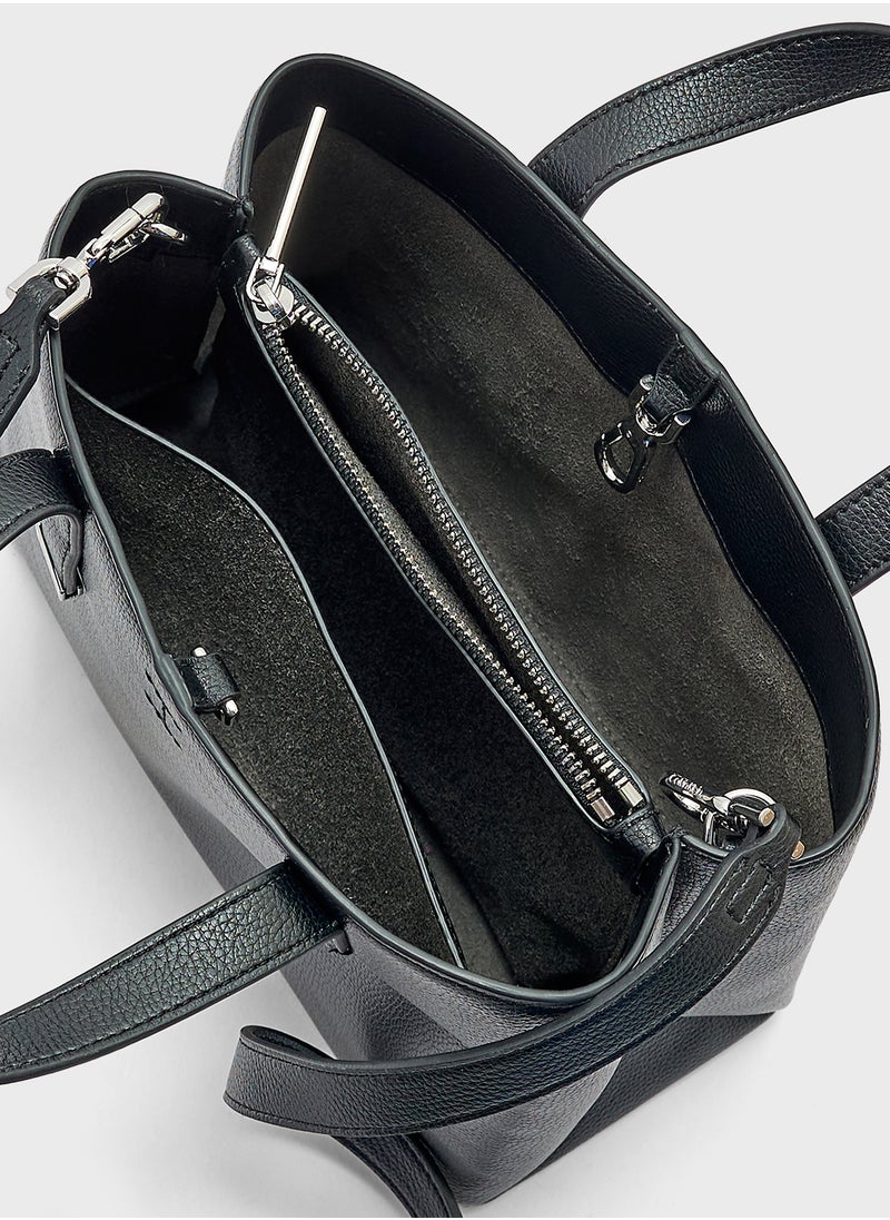 CALVIN KLEIN Plaque Small Tote  - Image 5