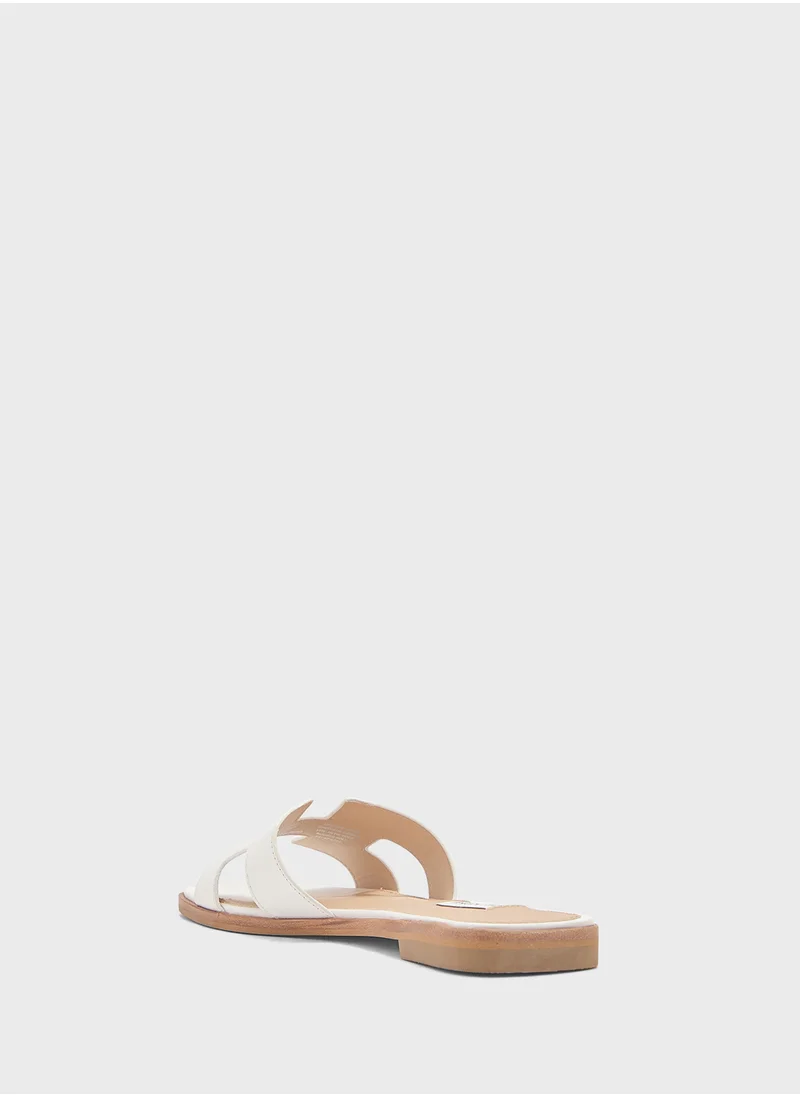 ستيف مادن Hadyn Multi Strap Flat Sandals