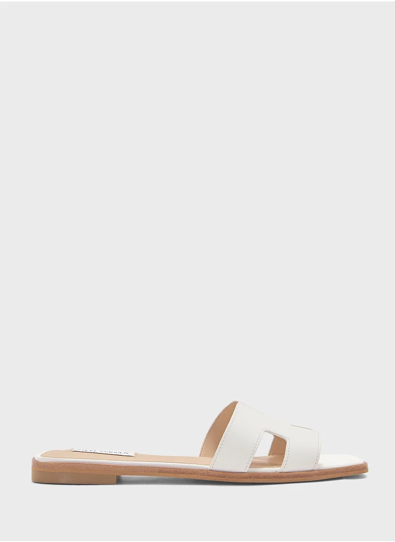 ستيف مادن Hadyn Multi Strap Flat Sandals