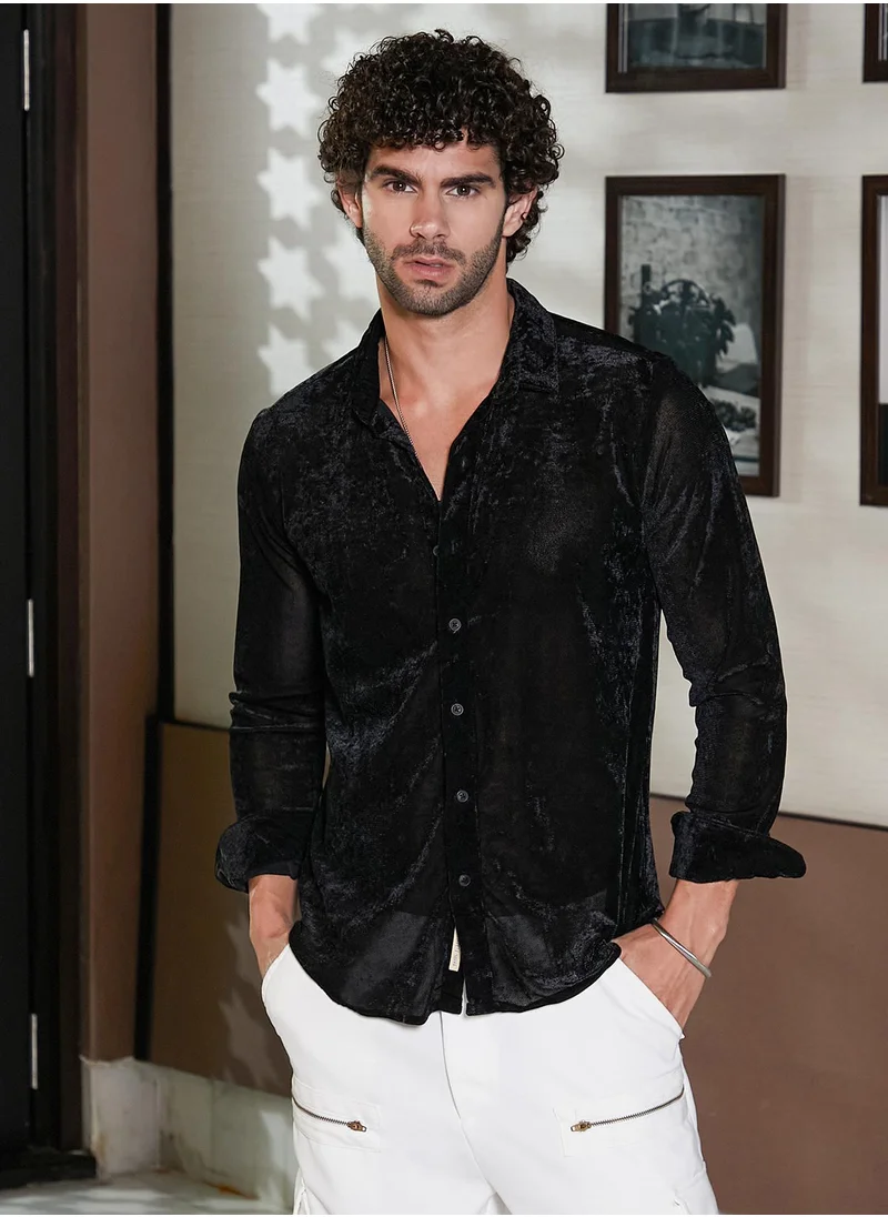 Campus Sutra Men's Onyx Black Solid Velvet Shirt