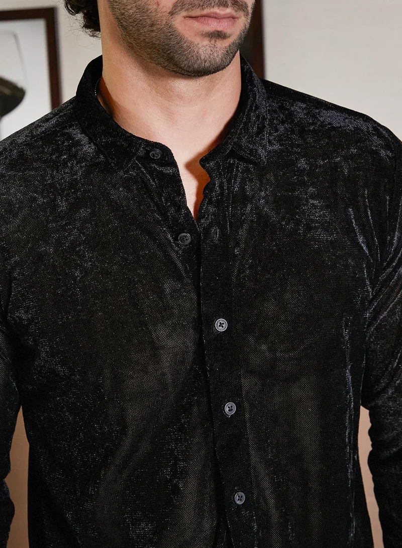 Campus Sutra Men's Onyx Black Solid Velvet Shirt