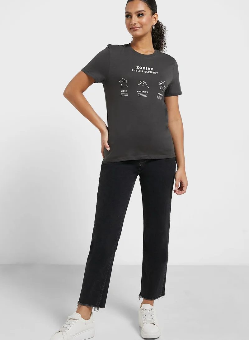 ONLY Crew Neck Graphic Detail T-Shirt