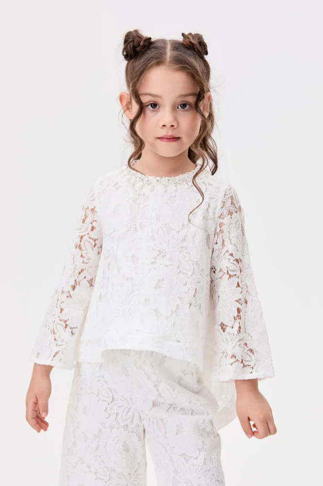 Tenda Asymmetrical lace blouse