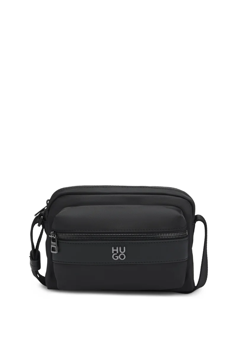 هوجو حقيبة كروس بودي تويل بإبزيم شعار مكدس