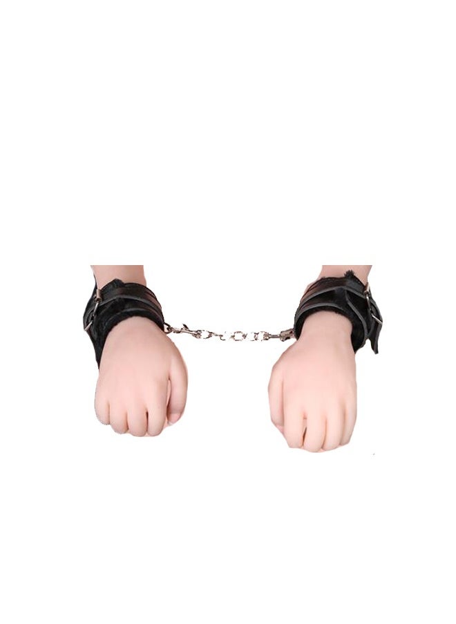 Simple and ordinary genuine leather plush handcuffs - pzsku/ZE9FCD4E9D0690244B8A3Z/45/_/1700210790/8f61a43c-1cad-478d-a956-cea2970f9703