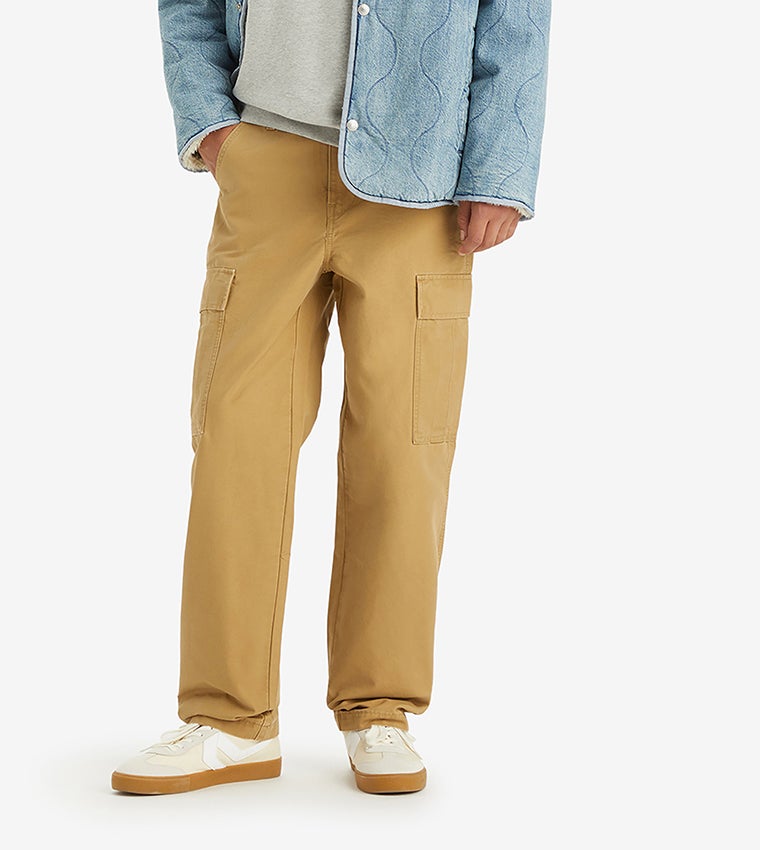 ليفايز بنطلون رجالي مستقيم بقماش الكارجو