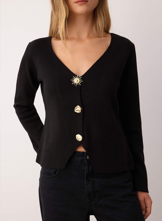 trendyol كارديغان محبوك بتفاصيل أزرار عصرية سوداء - Image 3