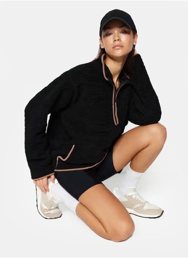 trendyol Black Plush Knitted Sports Sweatshirt THMAW23SW00021  - Image 2