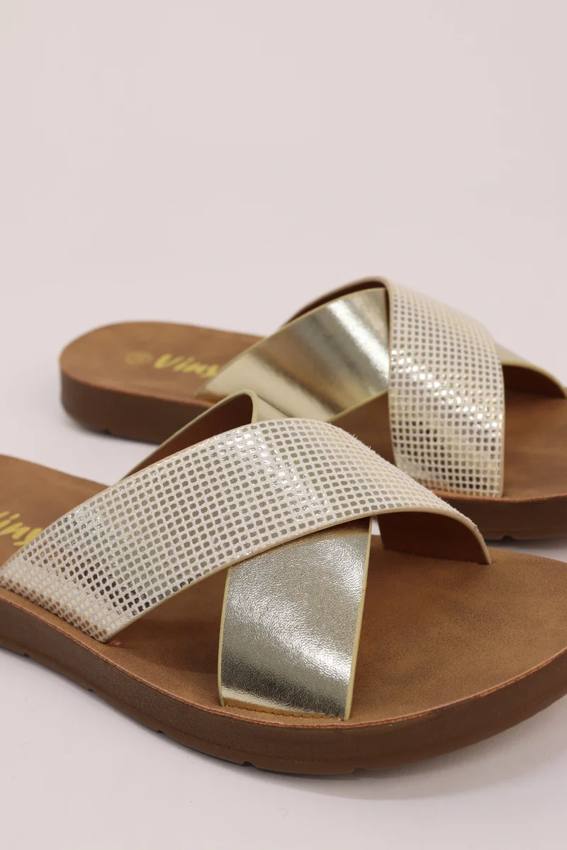 Viny VINY Women's Everyday Comfort Flat Sandals | Soft Lightweight Casual Walking Sandals for Daily Wear, Beach, Poolside, Casual Outings, Outdoor Activities, Travel & All-Day Comfort | Available in 8 Colors