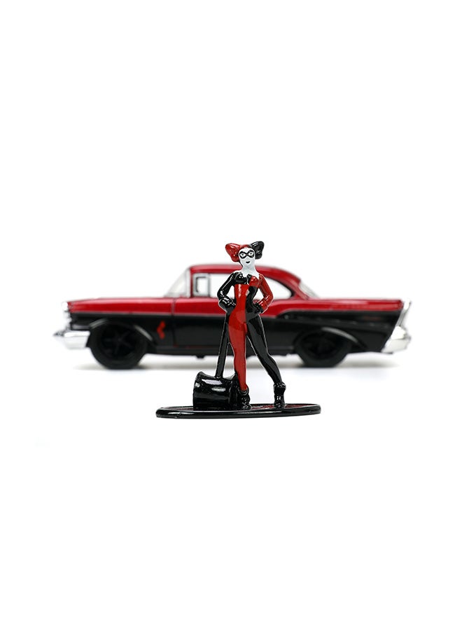 JADA Harley Quinn 1957 Chevy Bel Air 1:32 - Image 4