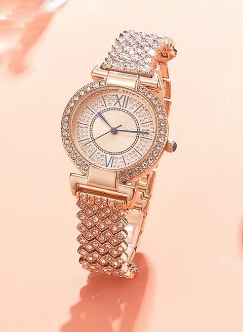 ساعة كوارتز بسوار نسائي مع شاشة عرض تناظرية وقرص دائري مزينة بأحجار الراين بالكامل ومقاومة للماء هدية أنيقة للسيدات