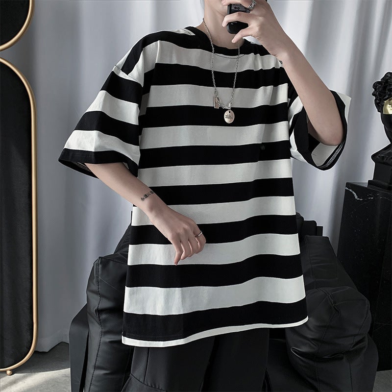 Summer Ins-Style Striped Short-Sleeve T-Shirt For Men, Korean Version, Loose Hong Kong Style Bf Five-Quarter Sleeve Half-Sleeve Top, Men'S Casual Trendy Brand - Image 1