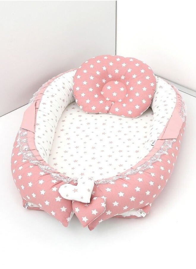 Portable Newborn Beds with Pillow with HighQuality Materials - pzsku/ZEA0739B7EAFB984AD5C6Z/45/_/1720540599/cb79de51-3f73-4f75-9d8f-434ef554e4d4