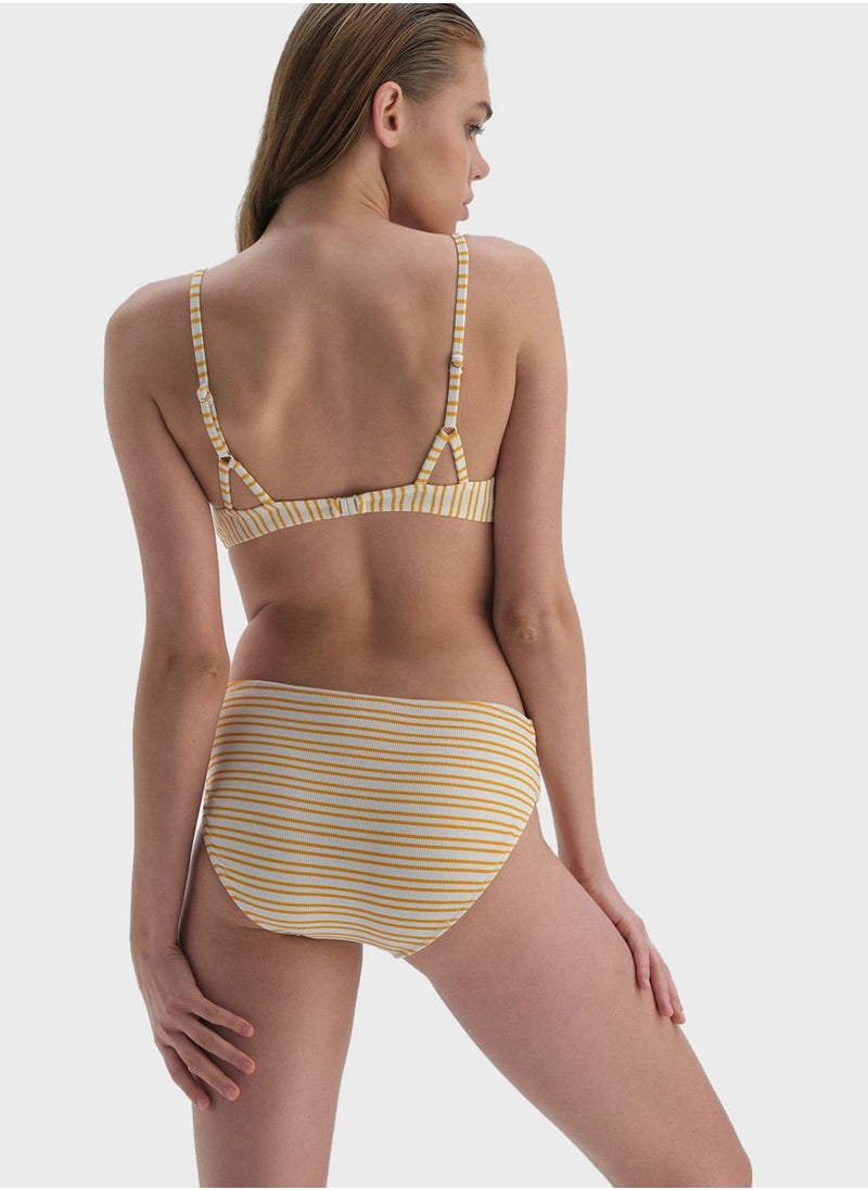 dagi - Striped Knitted Bikini Top - Image 1