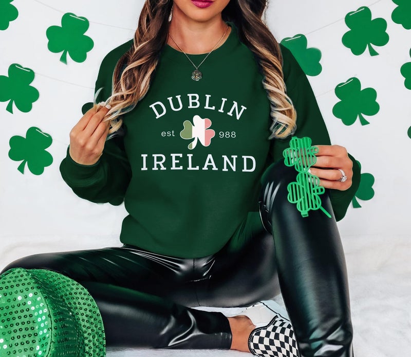 BEIDEFY St. Patrick's Day Sweatshirt Women Lucky Shamrock Long Sleeve Shirt Dublin Ireland Pullover Tops Dark Green - Image 3