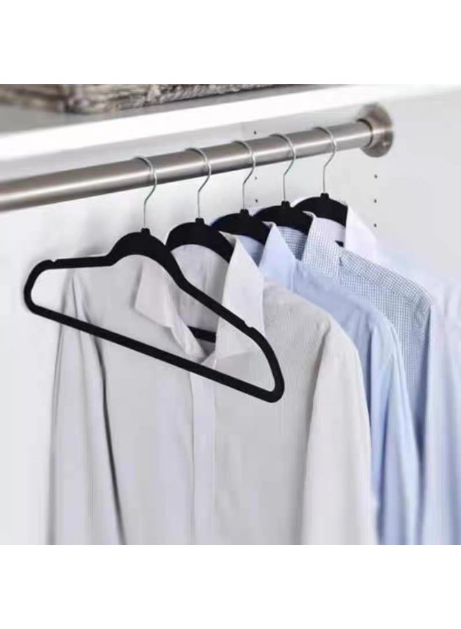 Living Set of Elegant Velvet Hangers for Organizing Clothes_12 pieces - Image 2