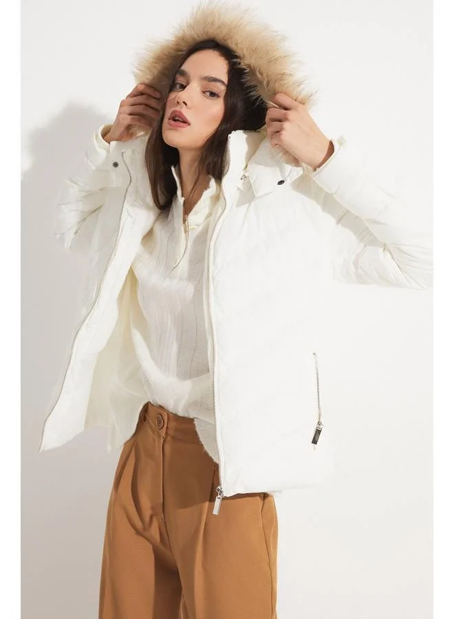 جون June Exclusive Fiber Filled Hooded Coat Ecru