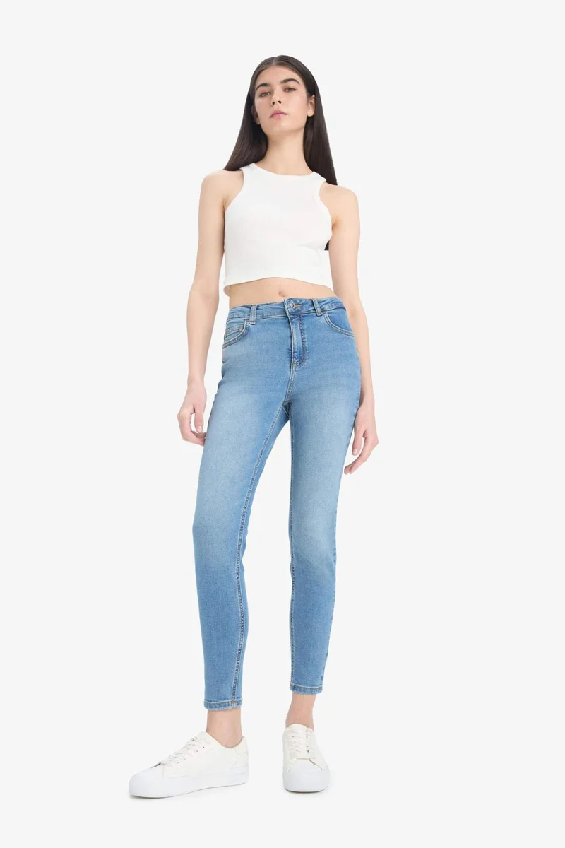 ديفاكتو Skinny Fit High Waist Straight Leg Long Jeans