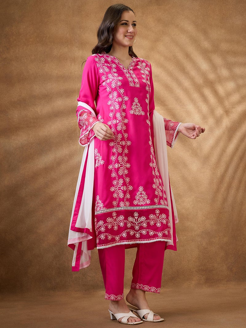 globus Globus Women Pink Scalloped V-Neck Bell Sleeves Embroidered Lace Inserts Straight Kurta & Pants Festive Set  - Image 2