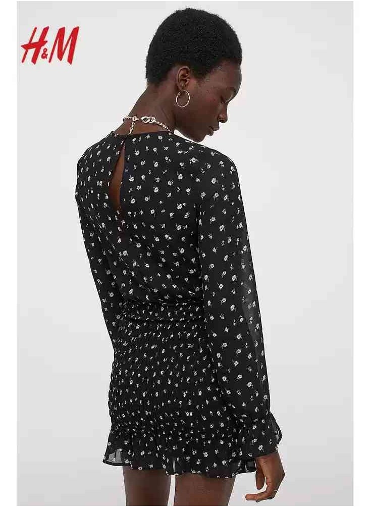 H and M - HM Women's New Loose Lightweight Comfortable And Fashionable Dress - Image 1
