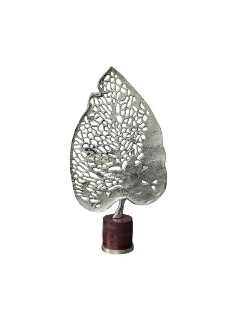Zahrat Al Raiyan Leaf-shaped decoration 