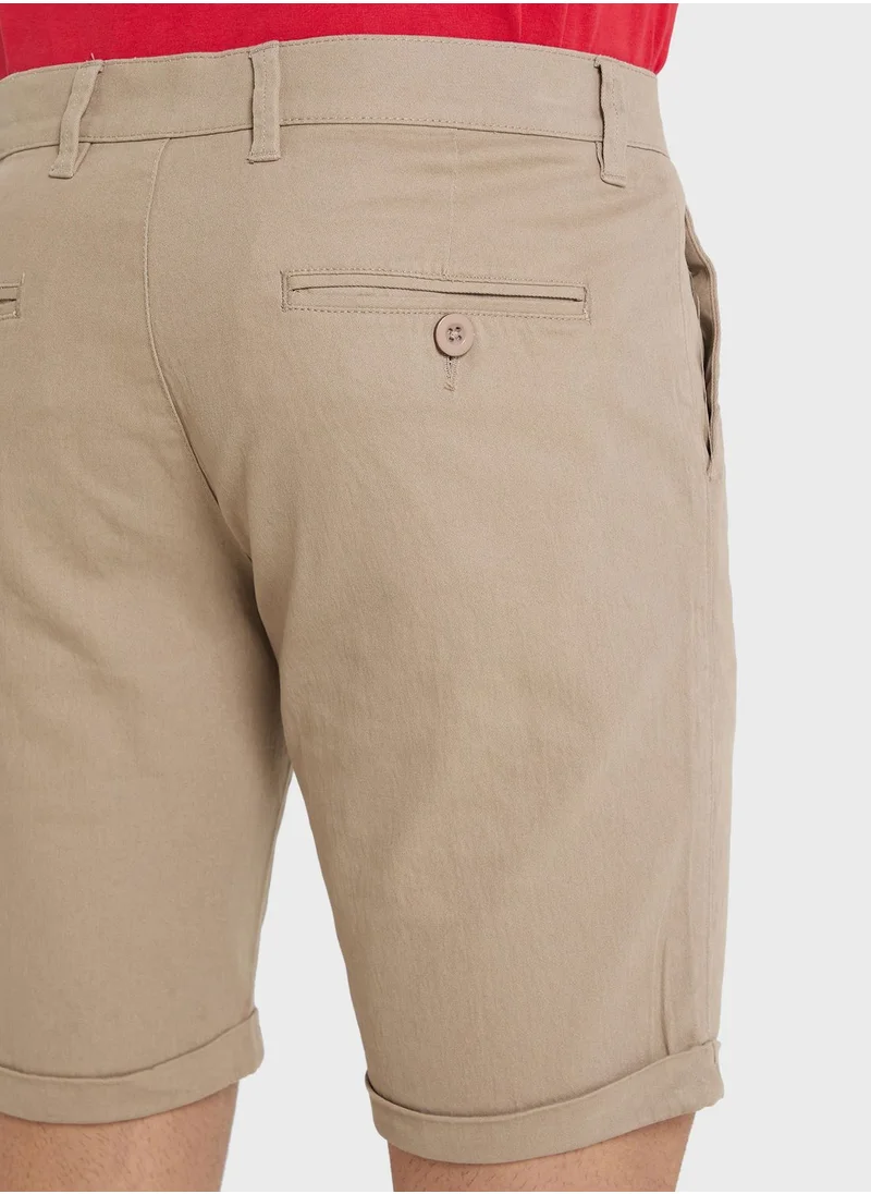 Seventy Five Men Solid Mid-Rise Regular Shorts