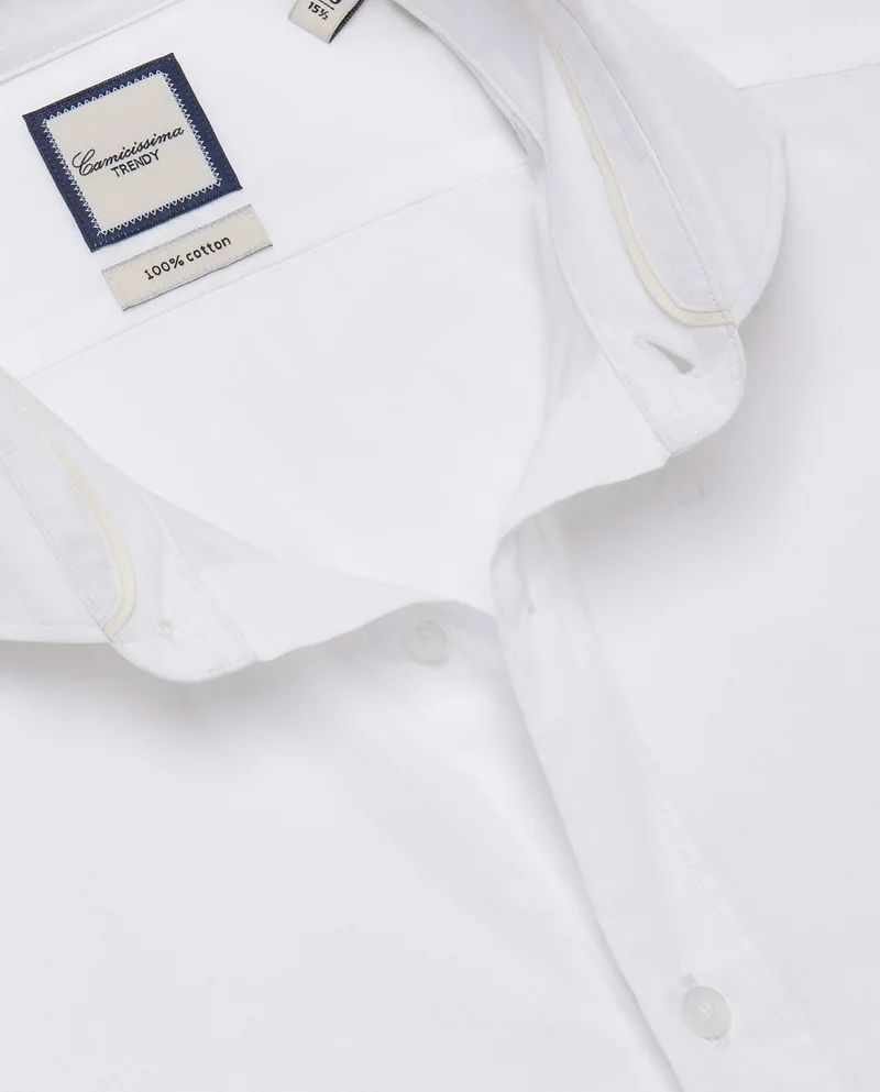 كاميتشسما قميص عصري بقصة مريحة باللون الأبيض