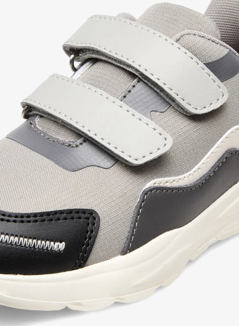 LBL by Shoexpress  Colourblock Sneakers with Hook and Loop Closure for Men | Best Price UAE