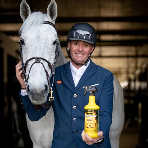 PYRANHA Wipe N' Spray for Horses - Oil-Based Long Lasting Fly Control Repels Horn, Deer, Horse, House, Stable, & Face Flies, Ticks, Mites, Mosquitoes, Gnats & Lice, 1 Quart - Image 2