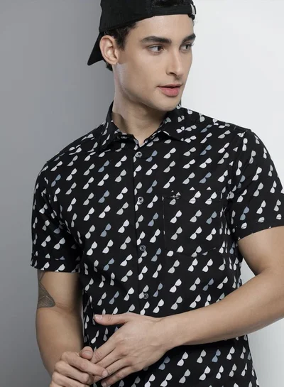 The Indian Garage Co Men Slim Fit Conversational Printed Half Sleeves Spread Collar Resort Wear Shirt