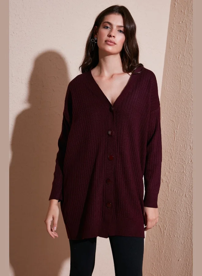 ليلا كارديجان نسائي طويل محبوك بياقة على شكل حرف  وأزرار